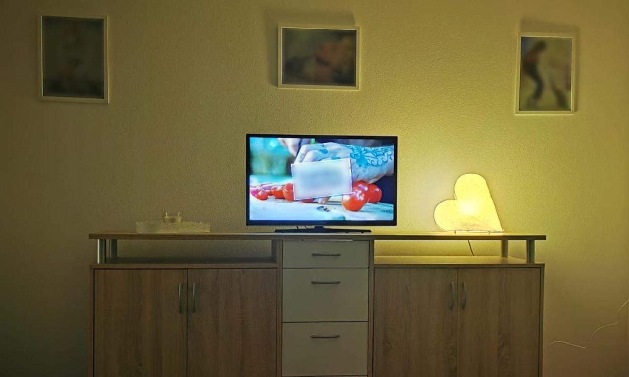 Burgauer Fewo Buitenkant foto